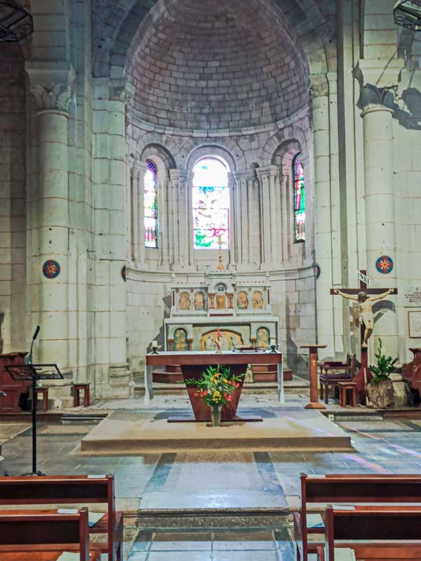 L'église St. Georges à Descartes'